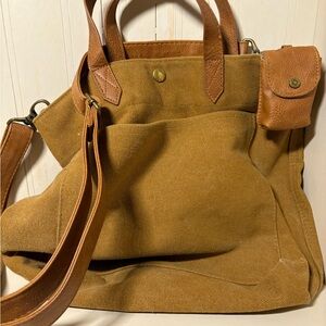 Thirty one canvas purse. With tiny attachment bag.